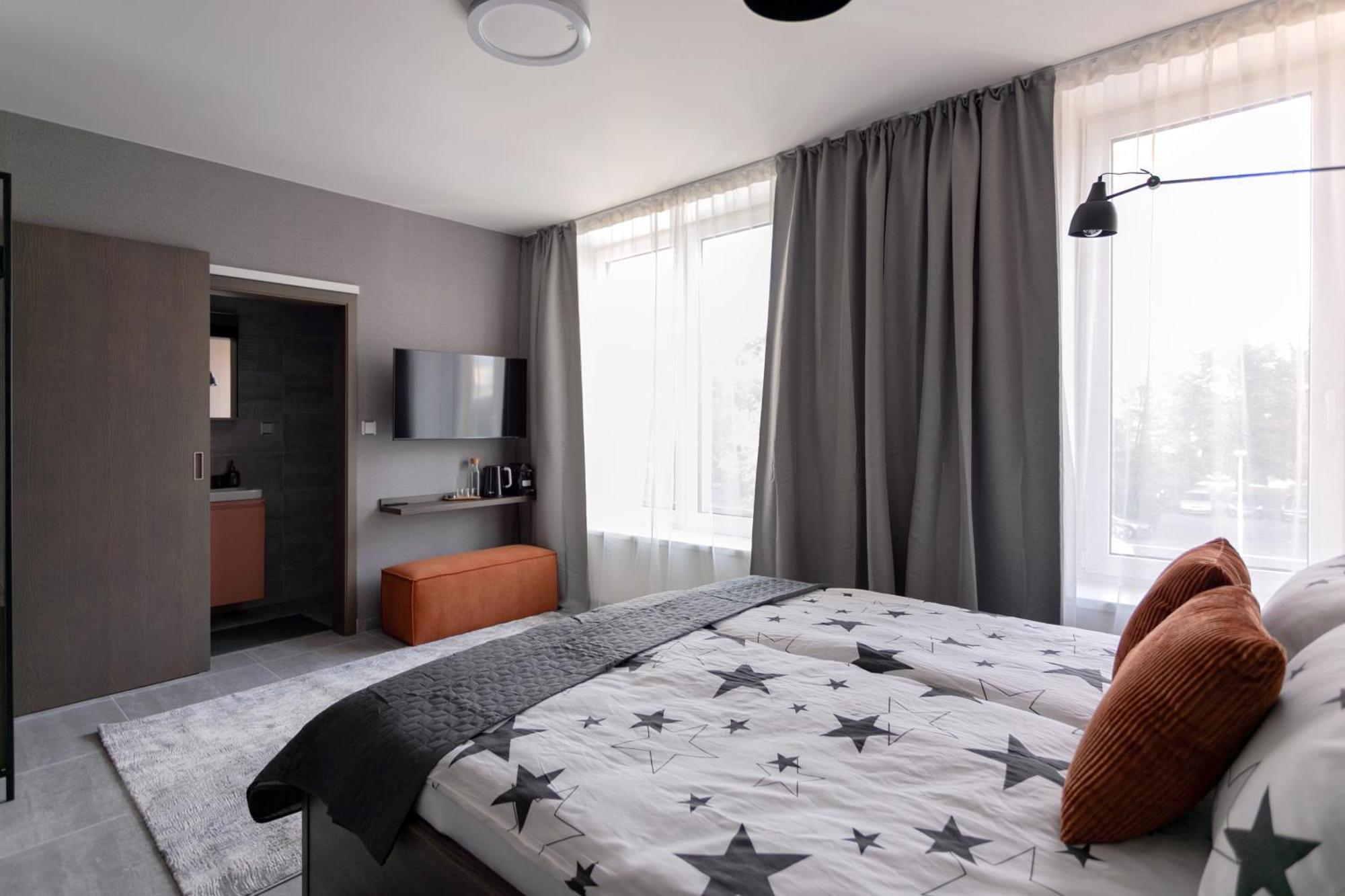 Luong Europe Apartments Prague Exterior photo